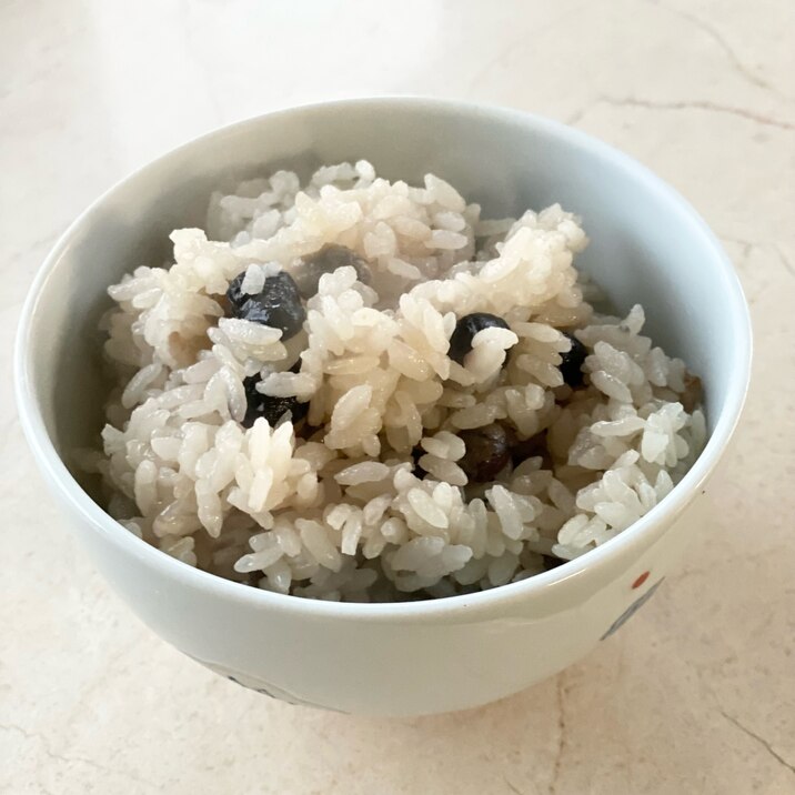 炒り大豆の炊き込みご飯